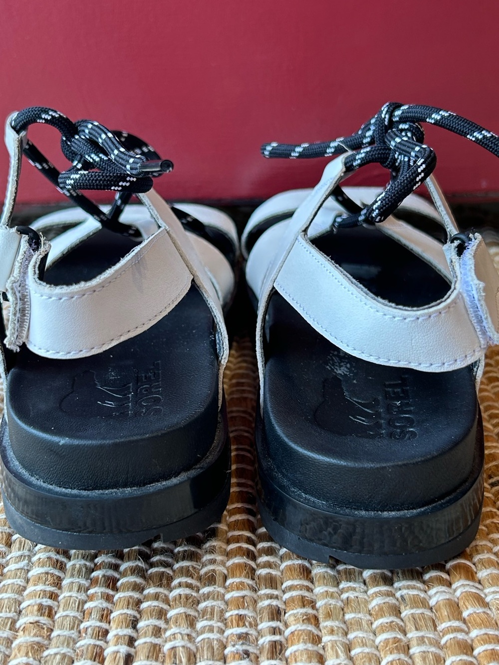 SOREL s7.5 White Leather Lace-Up Sport Sandals-Look NEW! Secure slingback- - Picture 8 of 10